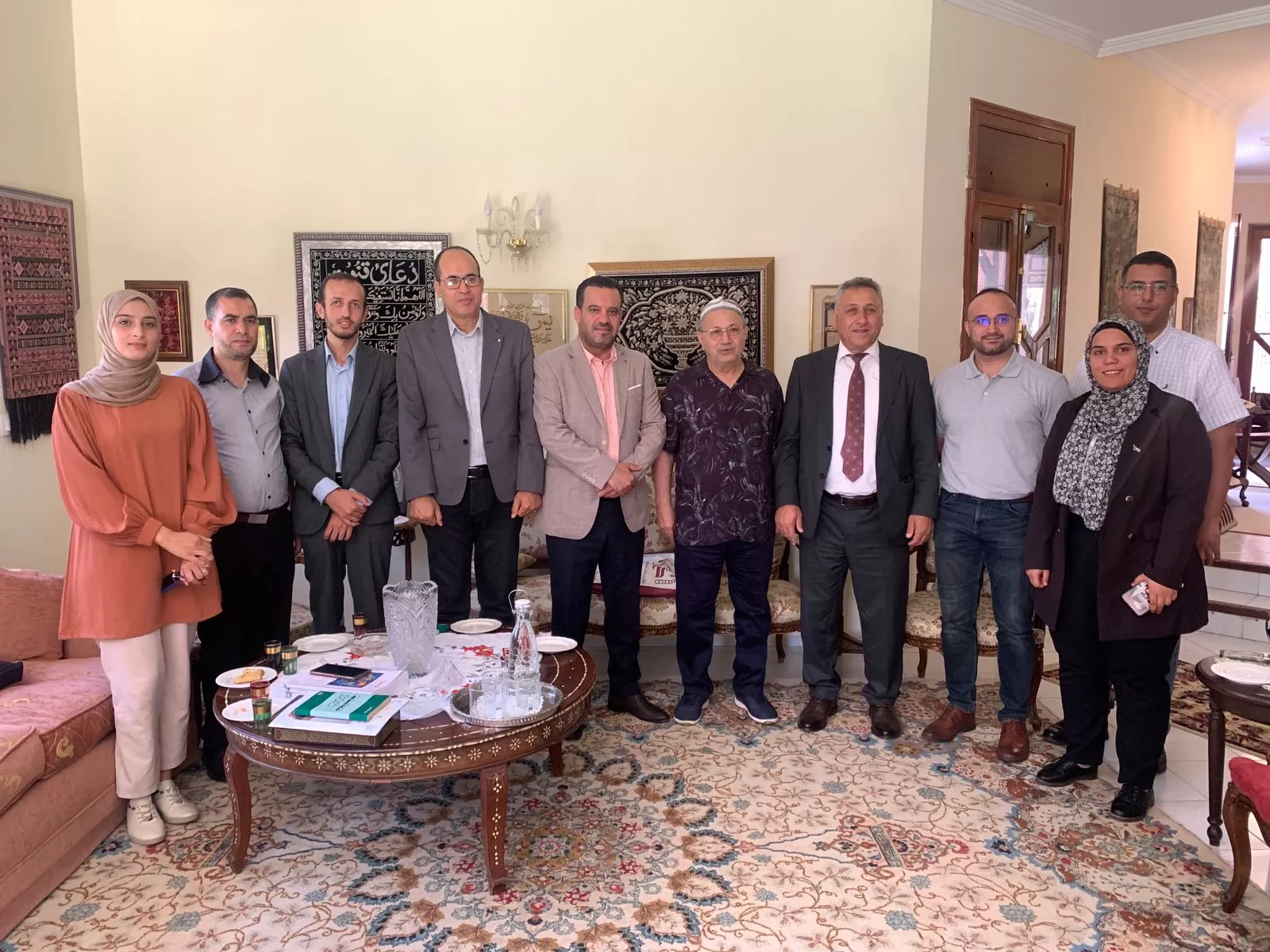 الاستقلال تبحث التعاون البحثي مع مركز خالد الحسن للدراسات في المغرب