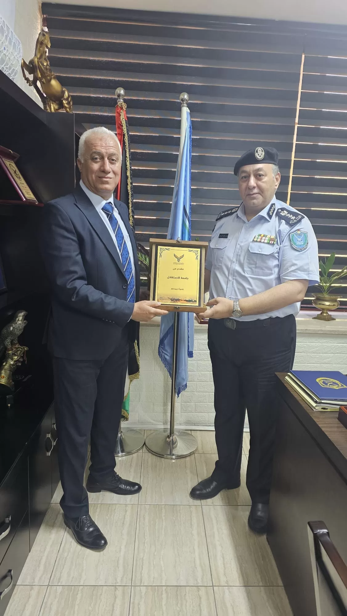 النائب العسكري يزور التسليح المركزي والقوى البشرية في الشرطة واللجنة ا