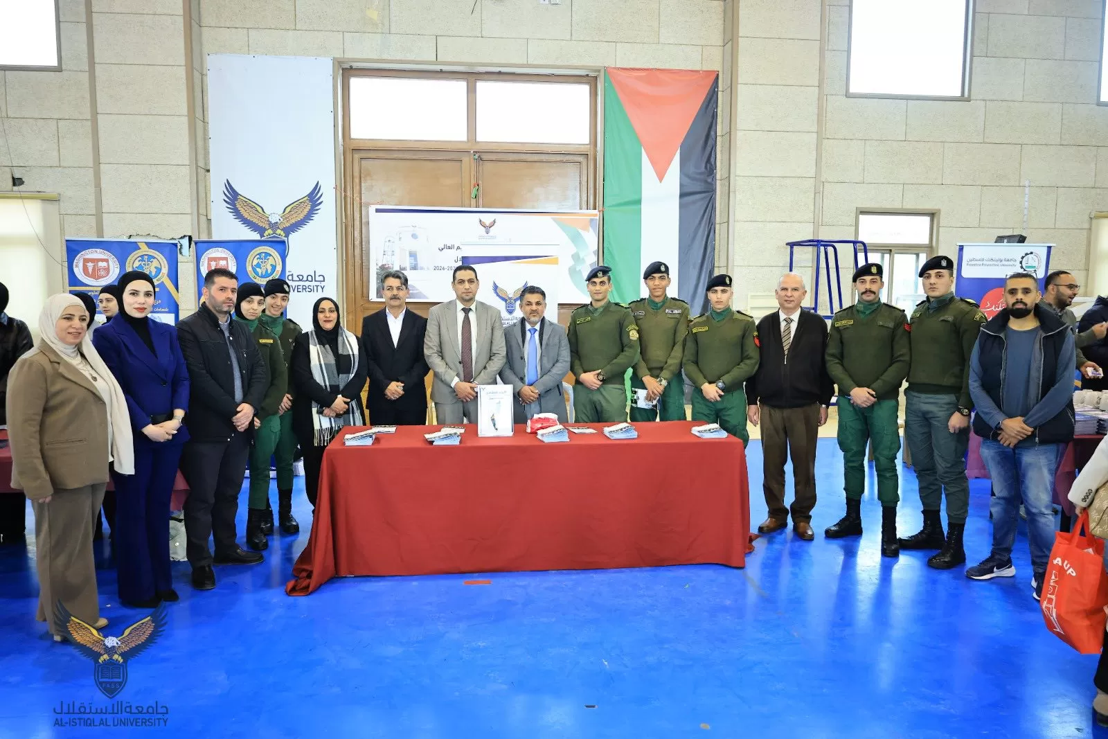 التعليم العالي وجامعة الاستقلال تعقدان يوماً إرشادياً لطلبة الثانوية العامة في أريحا