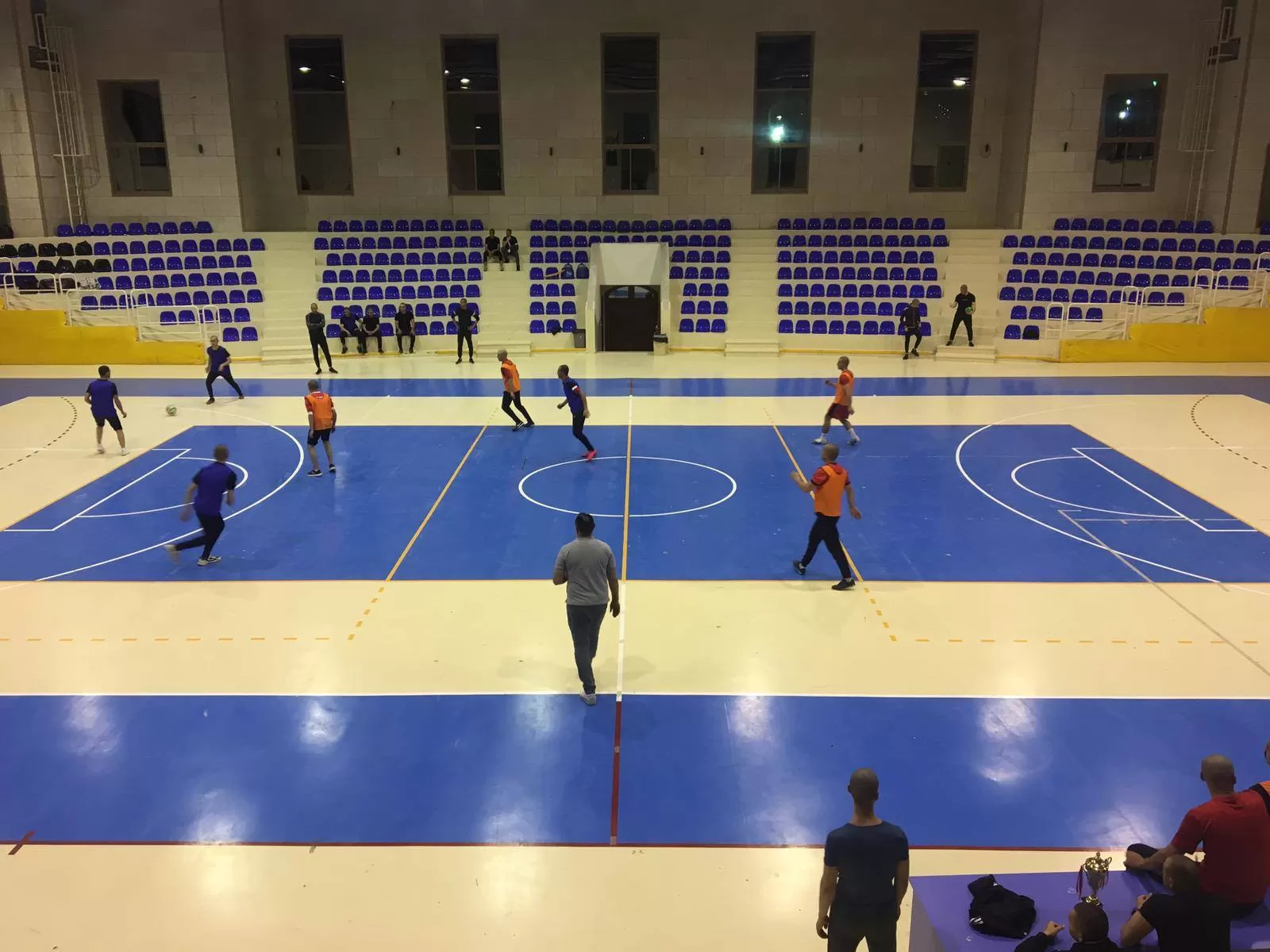 عمادة شؤون الطلبة والدائرة العسكرية تنظمان بطولة خماسي كرة القدم احتفاءً بذكرى الاستقلال