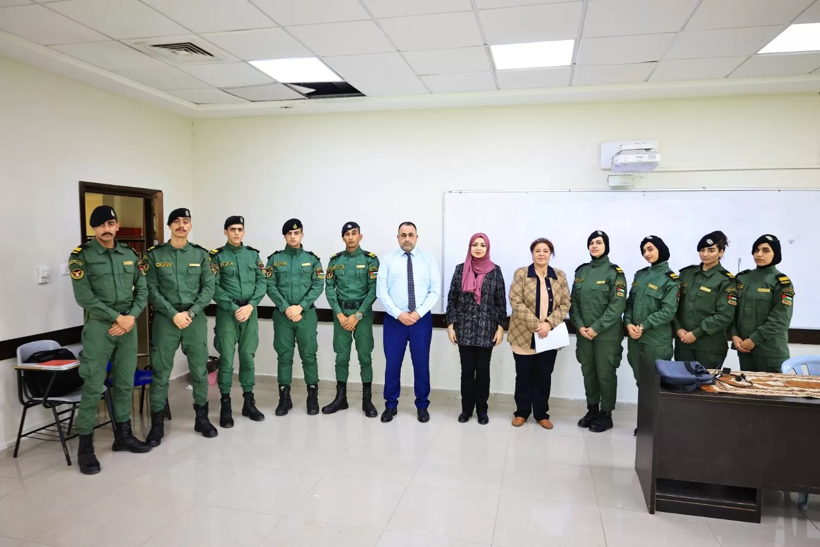 كلية العلوم الإنسانية في جامعة الاستقلال تطلق حزمة دورات تدريبية في اللغات والتكنولوجيا والأمن الرقمي