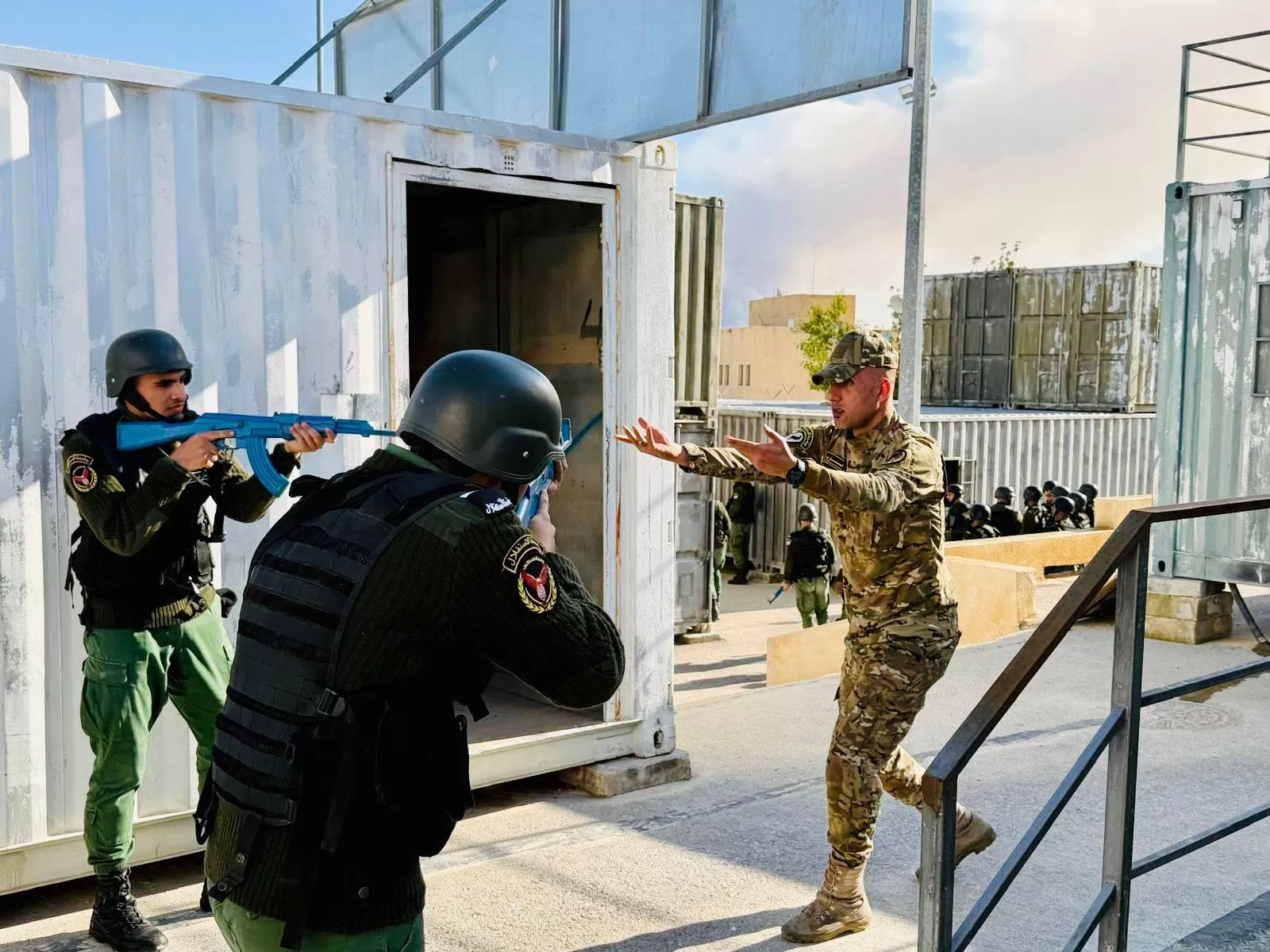 جامعة الاستقلال تختتم تدريباً مشتركاً مع هيئة التدريب العسكري