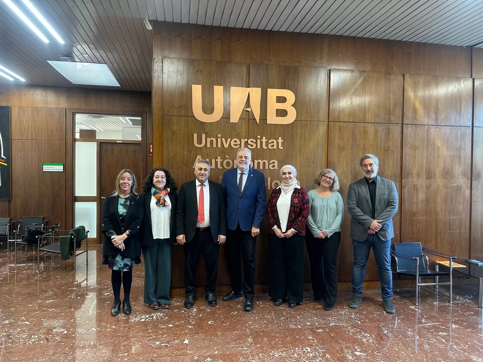 رئيس جامعة الاستقلال يزور جامعة برشلونة المستقلة UAB لتعزيز التعاون الأكاديمي والبحثي الدولي