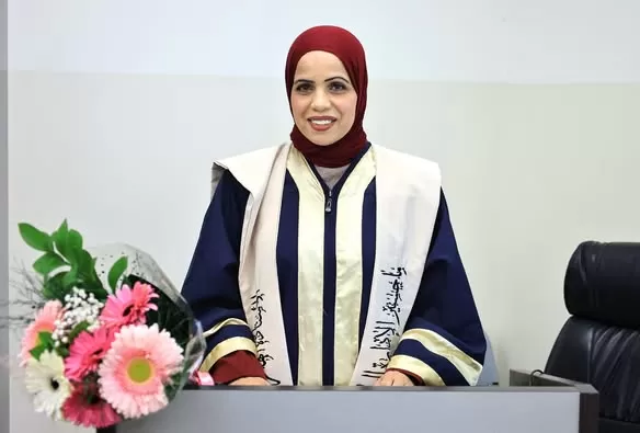 مناقشة رسالة ماجستير حول تأثير المناخ التنظيمي في الرضا الوظيفي: الدور الوسيط للالتزام التنظيمي