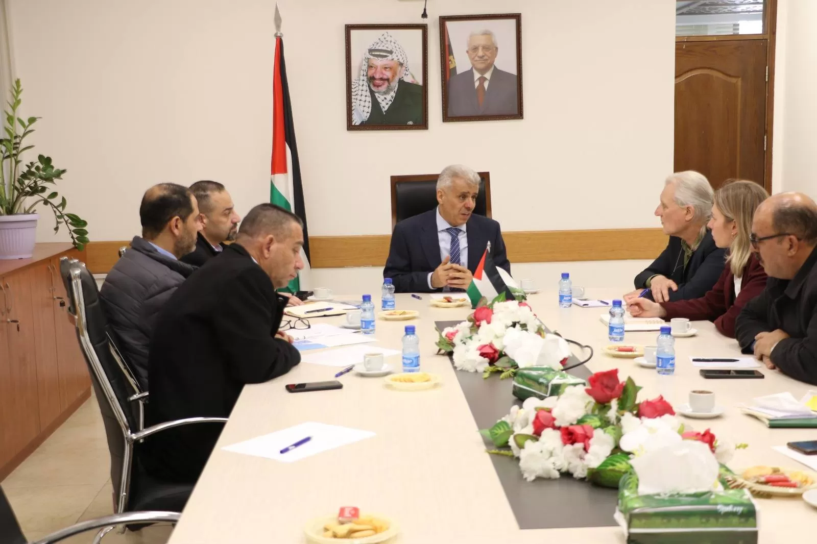 جامعة الاستقلال تشارك في ورشات عمل دولية لإعداد مشروع بحثي حول دعم التعليم والصحة النفسية للأطفال.