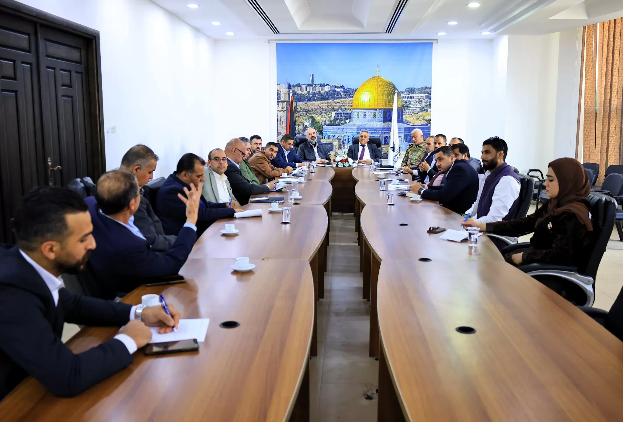 رئيس جامعة الاستقلال يستقبل مستشار نائب رئيس دولة فلسطين ياسر أبو بكر