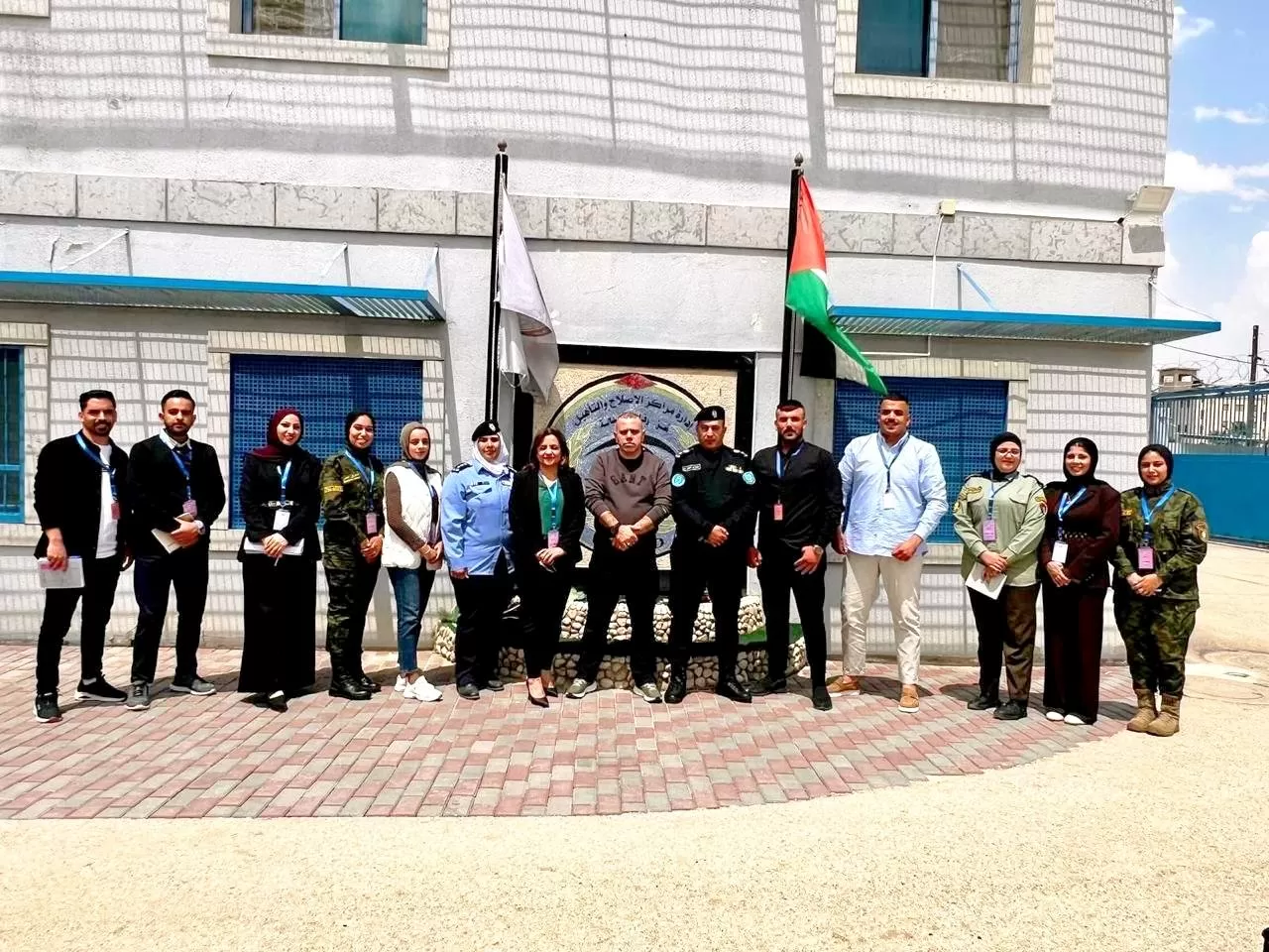 طلبة ماجستير علم النفس الجنائي ينفذون زيارة علمية تطبيقية إلى مركز إصلاح وتأهيل أريحا